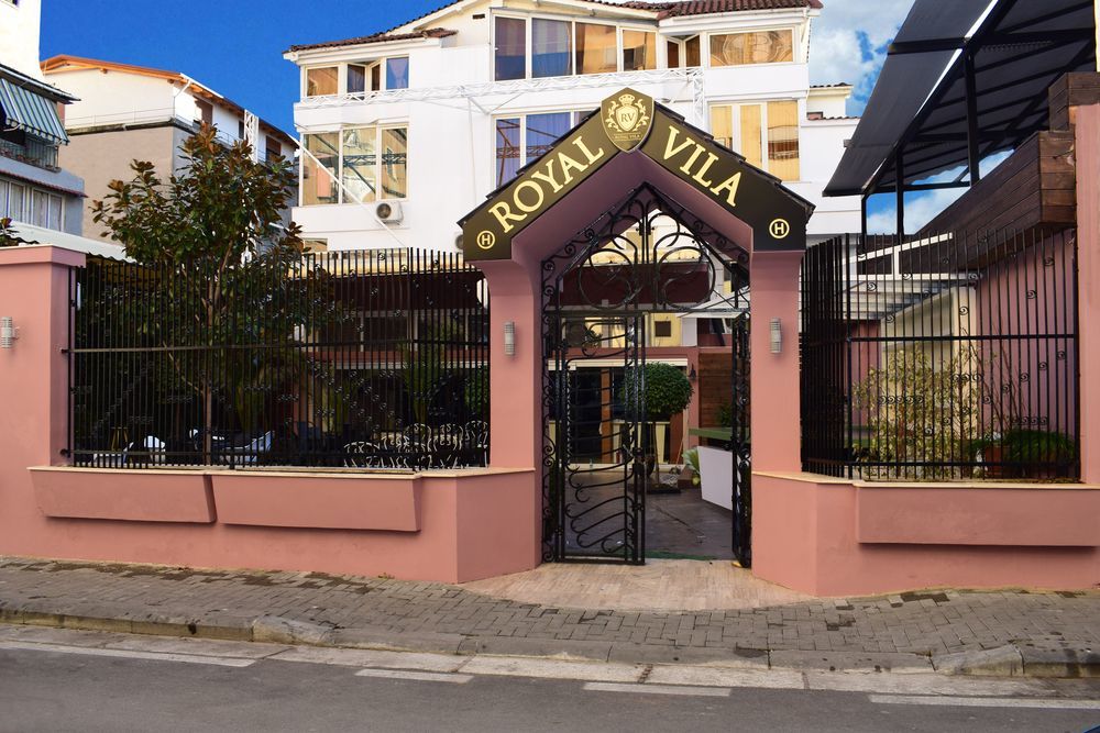 Royal Vila Hotel ティラナ エクステリア 写真